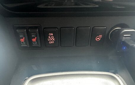 Mitsubishi Pajero Sport III рестайлинг, 2018 год, 2 900 000 рублей, 9 фотография