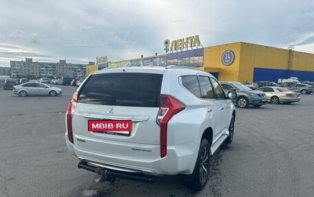 Mitsubishi Pajero Sport III рестайлинг, 2018 год, 2 900 000 рублей, 5 фотография