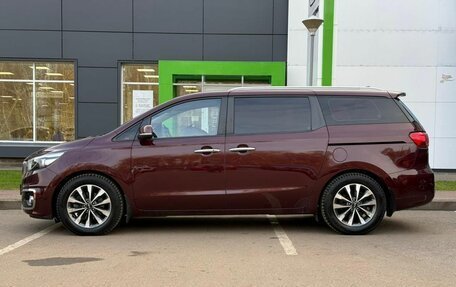 KIA Carnival III, 2015 год, 2 260 000 рублей, 8 фотография