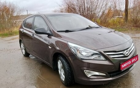 Hyundai Solaris II рестайлинг, 2014 год, 700 000 рублей, 1 фотография
