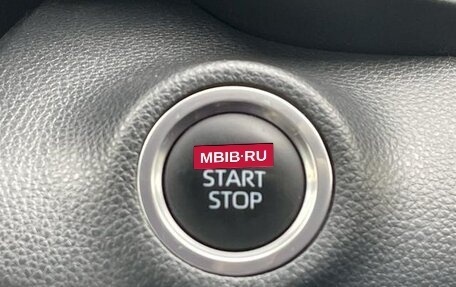 Toyota Yaris, 2021 год, 760 000 рублей, 10 фотография