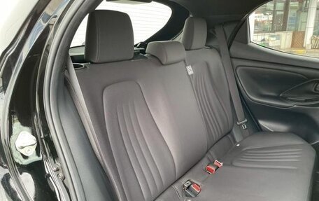 Toyota Yaris, 2021 год, 760 000 рублей, 16 фотография