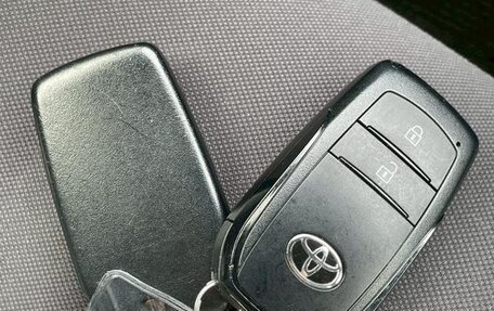 Toyota Yaris, 2021 год, 760 000 рублей, 13 фотография