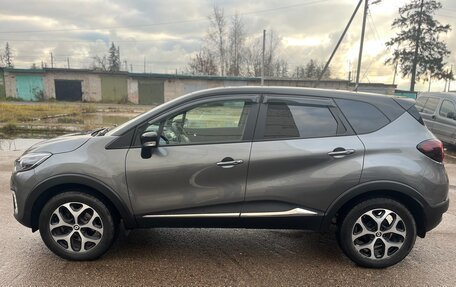 Renault Kaptur I рестайлинг, 2018 год, 1 950 000 рублей, 3 фотография