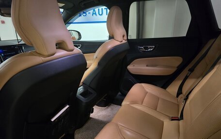 Volvo XC60 II, 2018 год, 3 500 000 рублей, 9 фотография