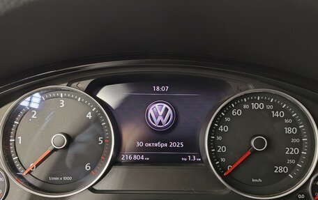 Volkswagen Touareg III, 2013 год, 2 199 000 рублей, 13 фотография