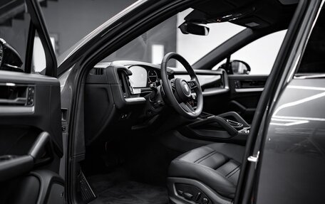 Porsche Cayenne III, 2025 год, 19 500 000 рублей, 12 фотография