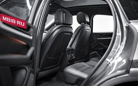 Porsche Cayenne III, 2025 год, 19 500 000 рублей, 36 фотография