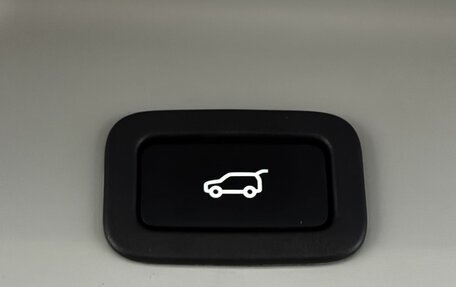 Land Rover Range Rover IV рестайлинг, 2018 год, 5 250 000 рублей, 23 фотография