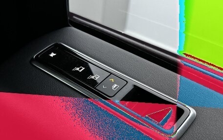 Land Rover Range Rover IV рестайлинг, 2018 год, 5 250 000 рублей, 28 фотография