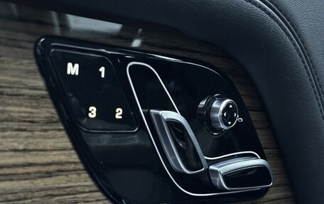 Land Rover Range Rover IV рестайлинг, 2018 год, 5 250 000 рублей, 30 фотография