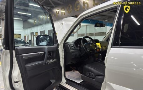 Mitsubishi Pajero IV, 2021 год, 3 450 000 рублей, 10 фотография