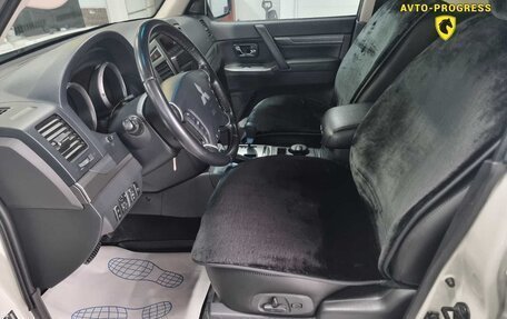 Mitsubishi Pajero IV, 2021 год, 3 450 000 рублей, 16 фотография