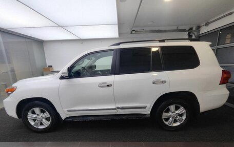 Toyota Land Cruiser 200, 2012 год, 3 199 000 рублей, 10 фотография