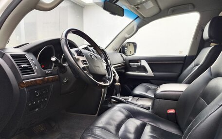 Toyota Land Cruiser 200, 2012 год, 3 199 000 рублей, 20 фотография