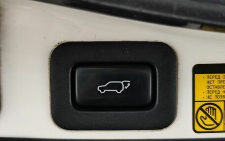 Toyota Land Cruiser 200, 2012 год, 3 199 000 рублей, 23 фотография