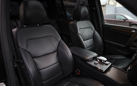 Mercedes-Benz GLS, 2017 год, 4 499 000 рублей, 26 фотография