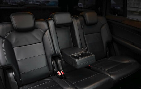 Mercedes-Benz GLS, 2017 год, 4 499 000 рублей, 28 фотография