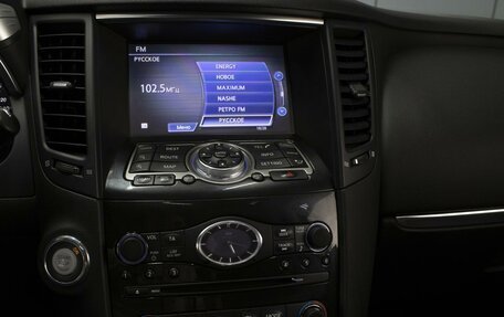 Infiniti QX70, 2013 год, 2 290 000 рублей, 15 фотография