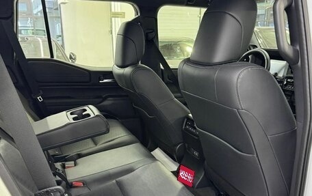 Toyota Land Cruiser Prado, 2025 год, 10 790 000 рублей, 26 фотография