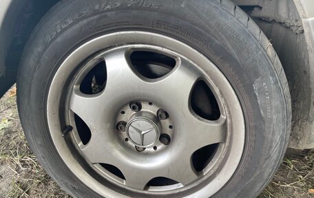 Mercedes-Benz W124, 1990 год, 185 000 рублей, 6 фотография