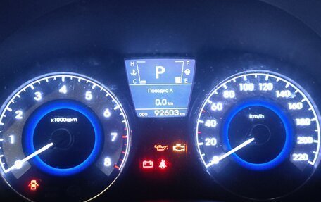 Hyundai Solaris II рестайлинг, 2011 год, 750 000 рублей, 9 фотография