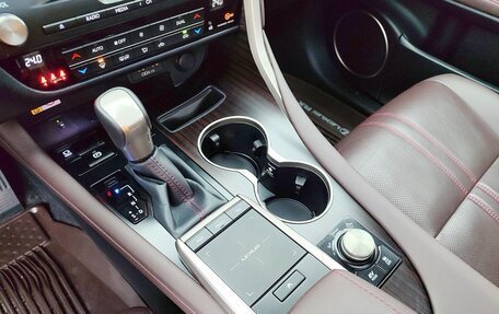 Lexus RX IV рестайлинг, 2021 год, 7 000 000 рублей, 16 фотография