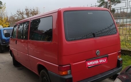 Volkswagen EuroVan T4, 2002 год, 1 070 000 рублей, 3 фотография