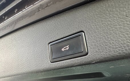 Volkswagen Touareg III, 2010 год, 1 997 000 рублей, 13 фотография