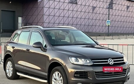 Volkswagen Touareg III, 2010 год, 1 997 000 рублей, 3 фотография