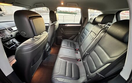 Volkswagen Touareg III, 2010 год, 1 997 000 рублей, 17 фотография