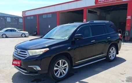 Toyota Highlander III, 2011 год, 2 100 000 рублей, 1 фотография