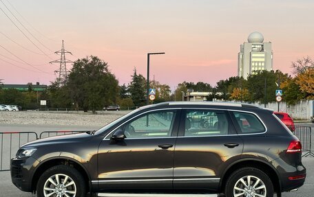 Volkswagen Touareg III, 2010 год, 1 997 000 рублей, 24 фотография