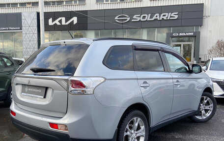 Mitsubishi Outlander III рестайлинг 3, 2013 год, 1 324 000 рублей, 2 фотография
