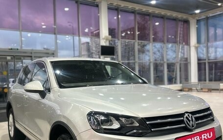 Volkswagen Touareg III, 2011 год, 1 730 000 рублей, 3 фотография