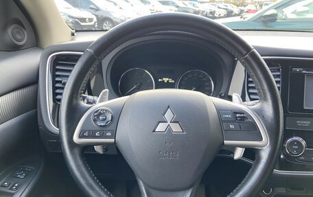 Mitsubishi Outlander III рестайлинг 3, 2013 год, 1 324 000 рублей, 15 фотография