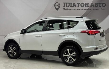 Toyota RAV4, 2018 год, 2 334 000 рублей, 8 фотография