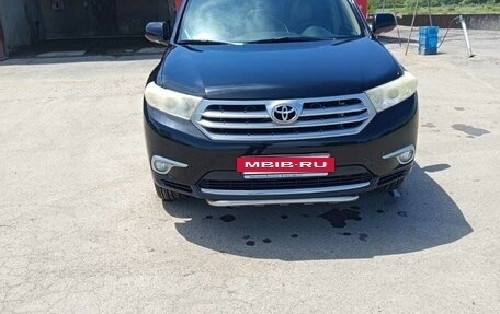 Toyota Highlander III, 2011 год, 2 100 000 рублей, 7 фотография