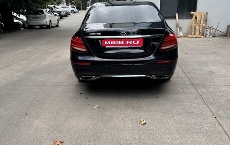 Mercedes-Benz E-Класс, 2018 год, 2 750 000 рублей, 4 фотография