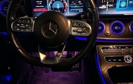 Mercedes-Benz E-Класс, 2018 год, 2 750 000 рублей, 2 фотография