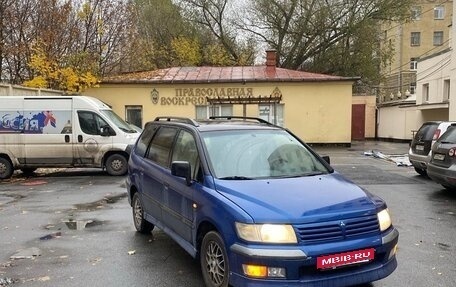 Mitsubishi Space Wagon III, 1999 год, 350 000 рублей, 1 фотография