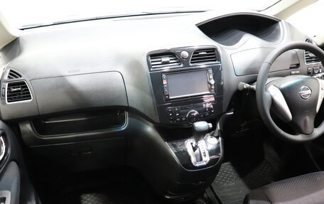 Nissan Serena IV, 2011 год, 1 160 000 рублей, 15 фотография