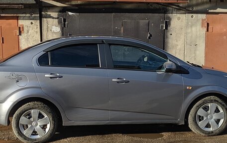 Chevrolet Aveo III, 2012 год, 800 000 рублей, 3 фотография