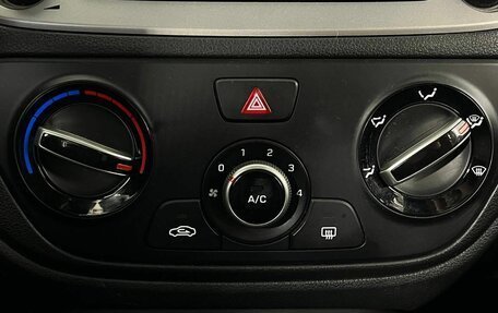 Hyundai Solaris II рестайлинг, 2017 год, 1 290 000 рублей, 21 фотография