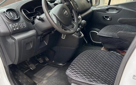 Opel Vivaro B, 2016 год, 1 690 000 рублей, 11 фотография