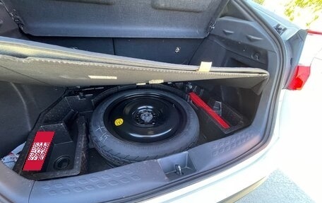 Toyota C-HR I рестайлинг, 2021 год, 3 200 000 рублей, 12 фотография