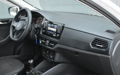 Volkswagen Polo VI (EU Market), 2021 год, 1 449 999 рублей, 21 фотография