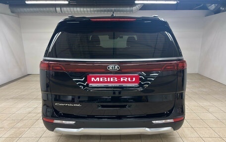 KIA Carnival, 2021 год, 4 250 000 рублей, 5 фотография