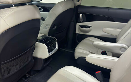 KIA Carnival, 2021 год, 4 250 000 рублей, 20 фотография