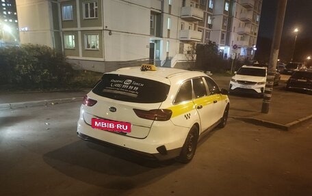 KIA cee'd III, 2019 год, 1 000 000 рублей, 2 фотография